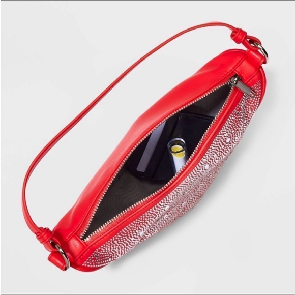 Wild Fable Coral Rhinestone Triangle Crossbody Bag Chain Adjustable Strap NEW - Picture 3 of 13